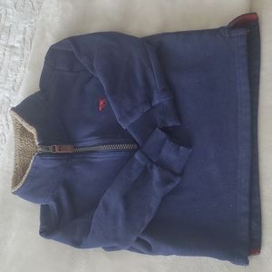 CARTERS SWEATER AND SHORTS  2T